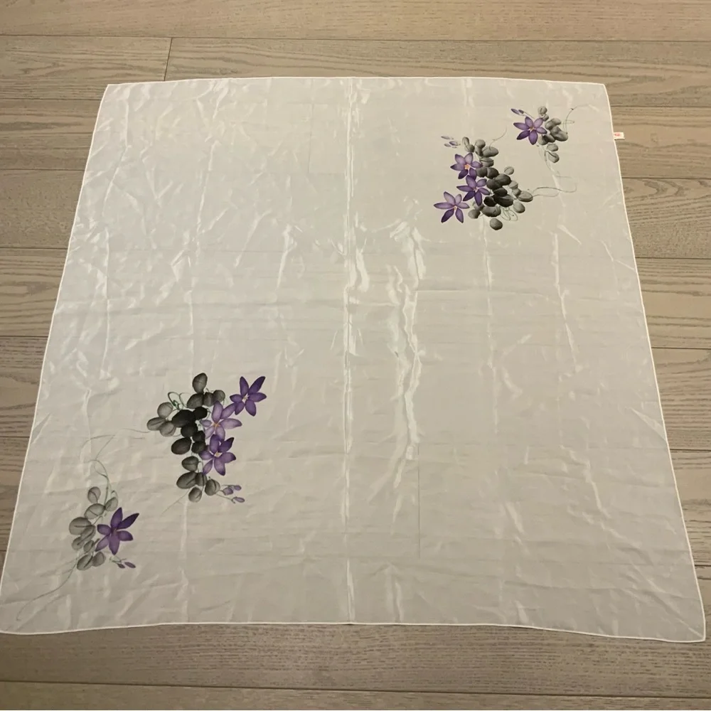 Vintage 100% Silk Large Square Scarf - Picture 2 of 6